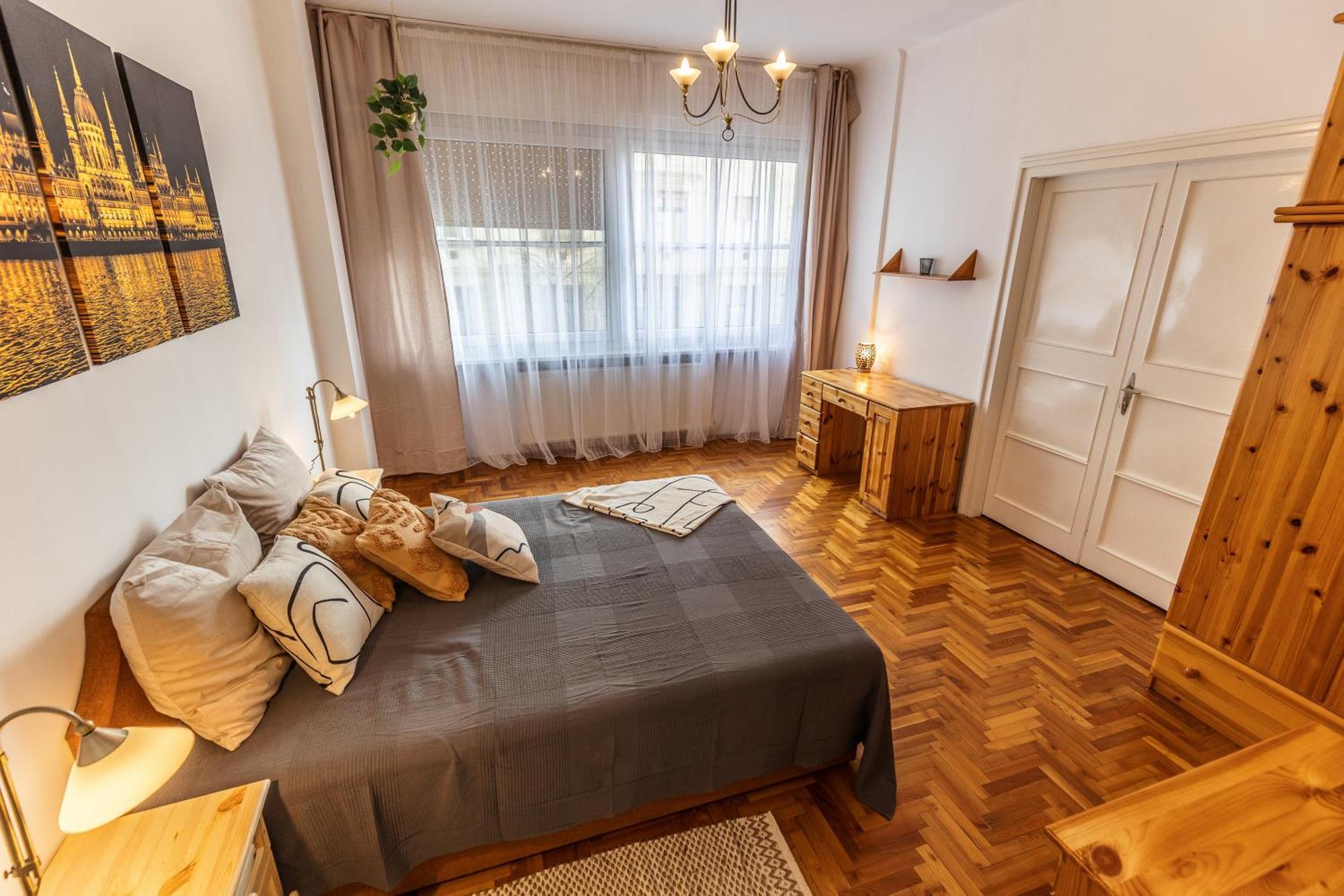 Bright & Spacious Riverside Apartment With Balcony Budapest Eksteriør bilde