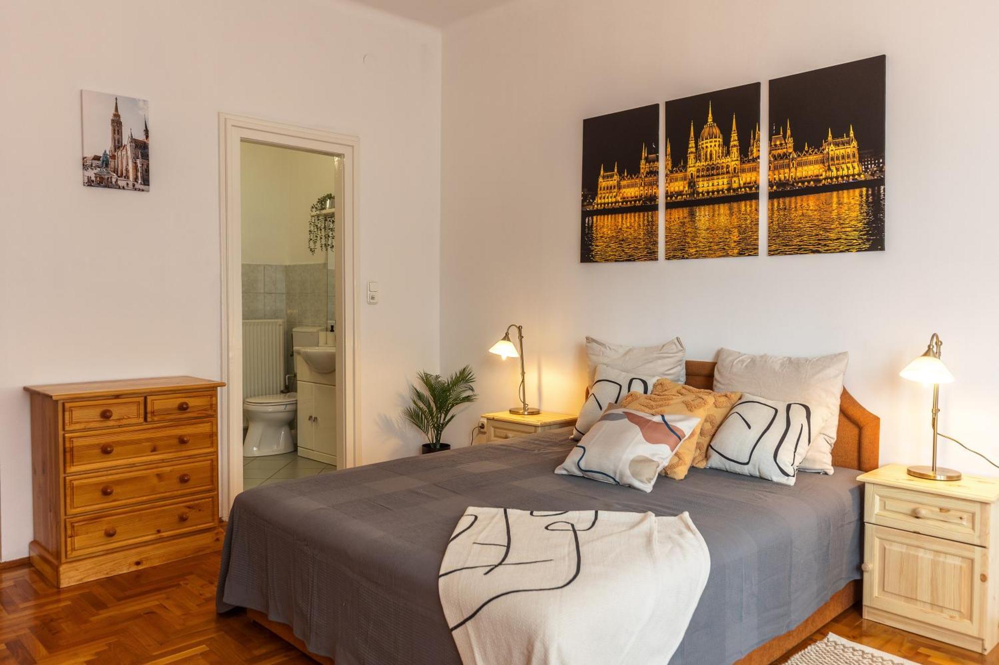 Bright & Spacious Riverside Apartment With Balcony Budapest Eksteriør bilde