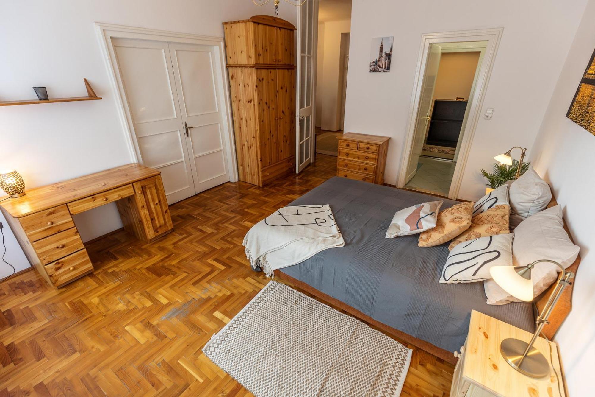 Bright & Spacious Riverside Apartment With Balcony Budapest Eksteriør bilde