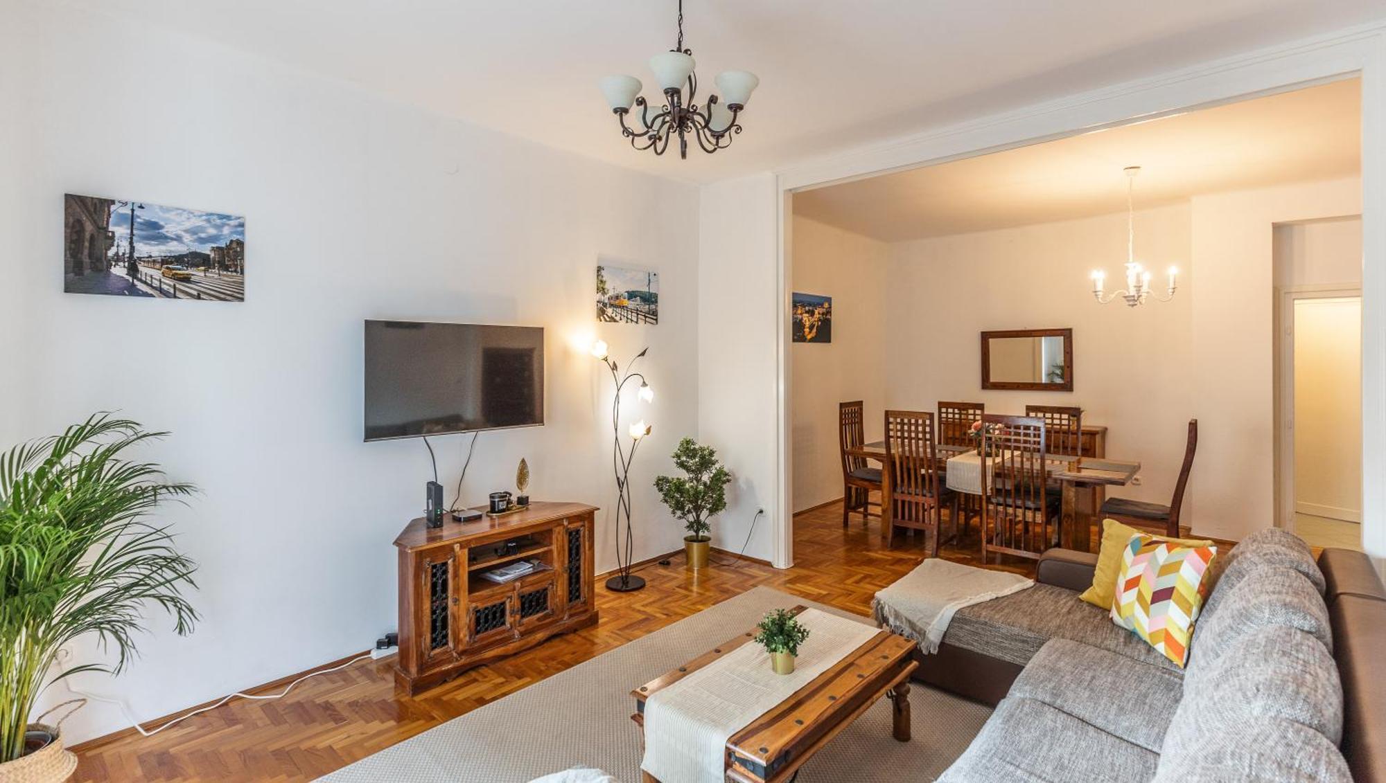 Bright & Spacious Riverside Apartment With Balcony Budapest Eksteriør bilde