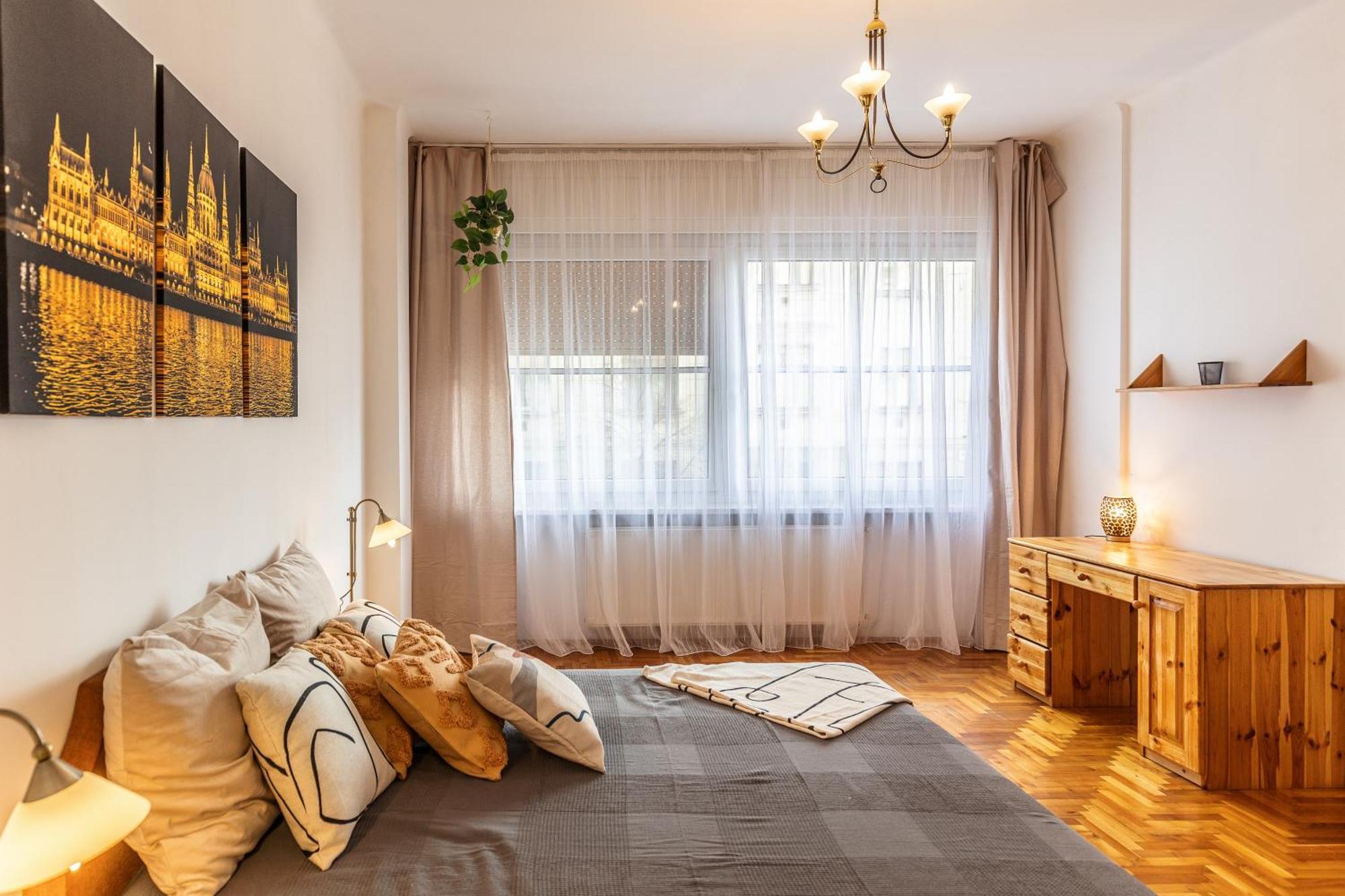Bright & Spacious Riverside Apartment With Balcony Budapest Eksteriør bilde